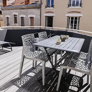 T3 Jaude + Terrasse Et Garage Clermont-Ferrand