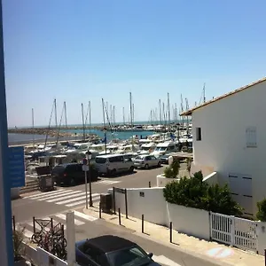 Les Vagues Saintes-Maries-de-La-Mer